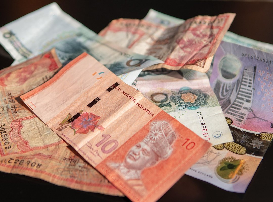 2700 ringgit berapa rupiah