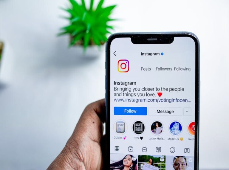 How to Buy Real Instagram Followers Eyexnews