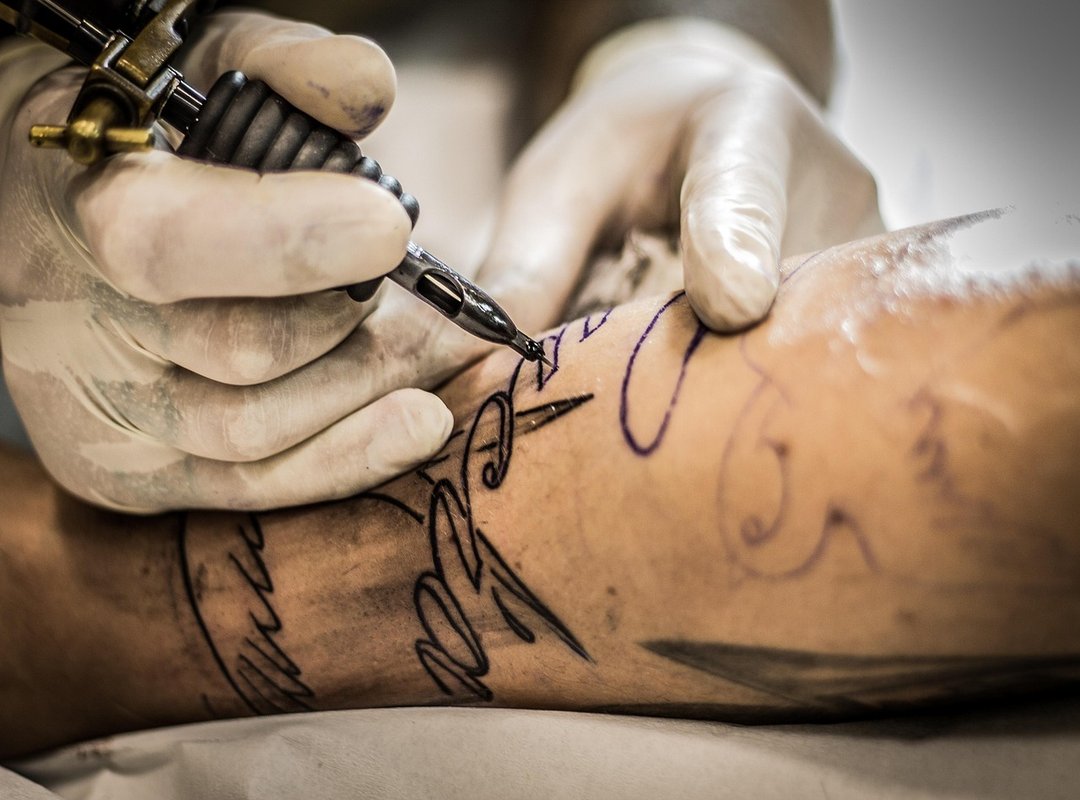 How to Remove a Tattoo Altwayguides